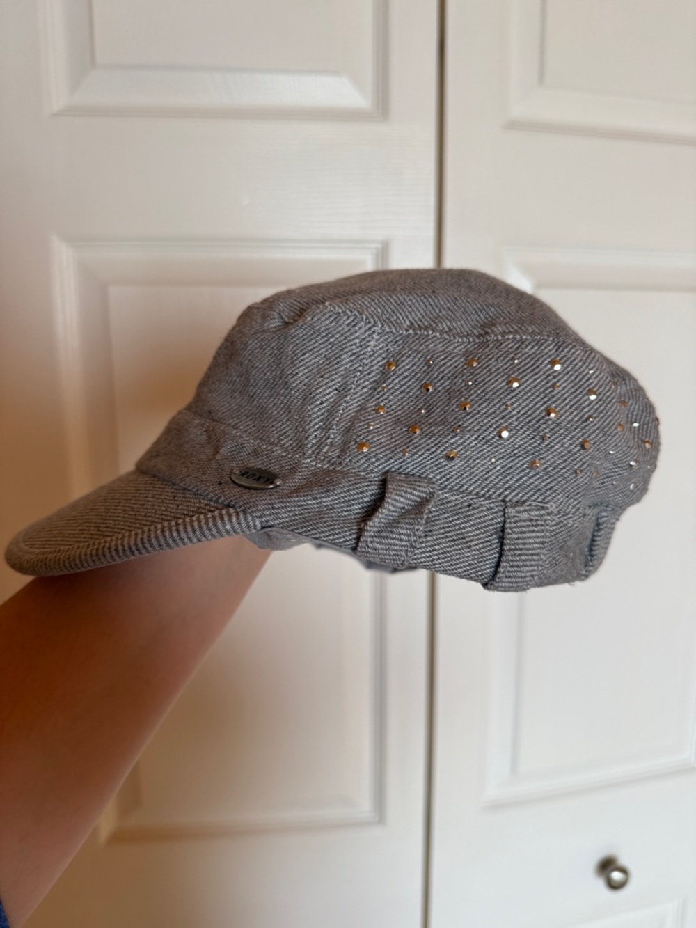 Roxy Hat - Picture 2 of 4